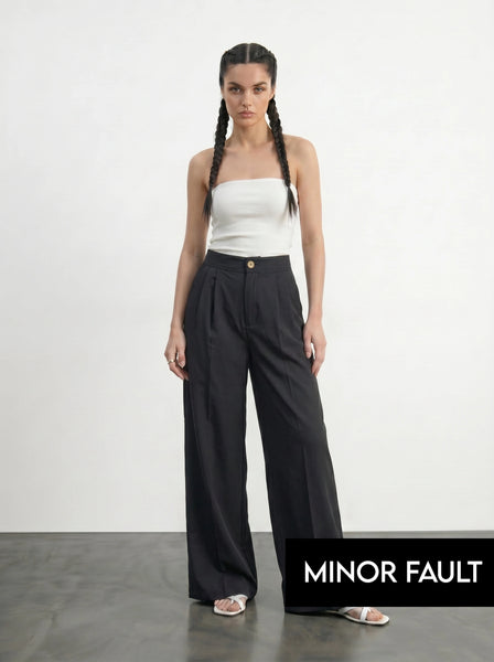 (Minor Fault) Black Wide Leg Pleated Pants | Montivo Pakistan