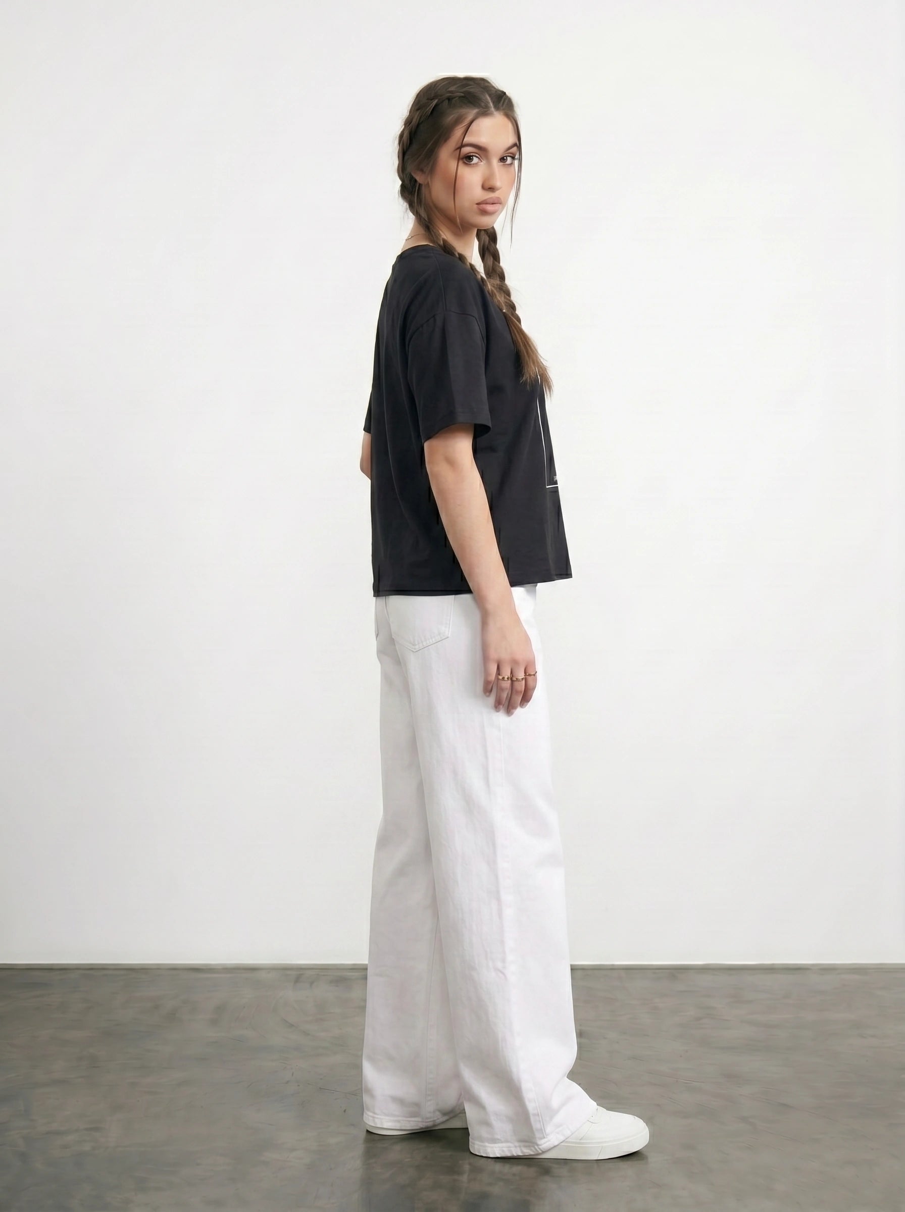 Black Cropped Printed Graphic Tshirt | Montivo Pakistan