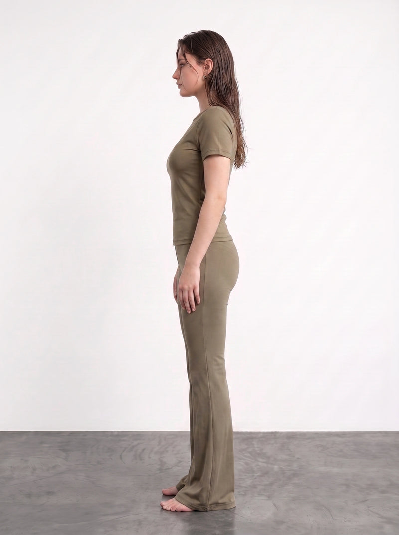 Brown Boat Neck Fitted Tshirt | Montivo Pakistan