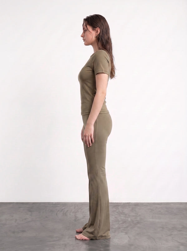 Brown Boat Neck Fitted Tshirt | Montivo Pakistan