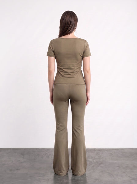 Brown Boat Neck Fitted Tshirt
