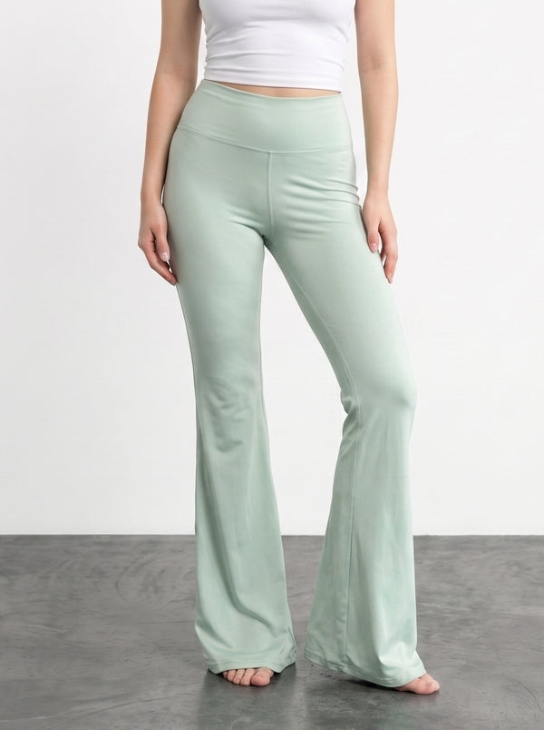Pista Flared Yoga Pants | Montivo Pakistan
