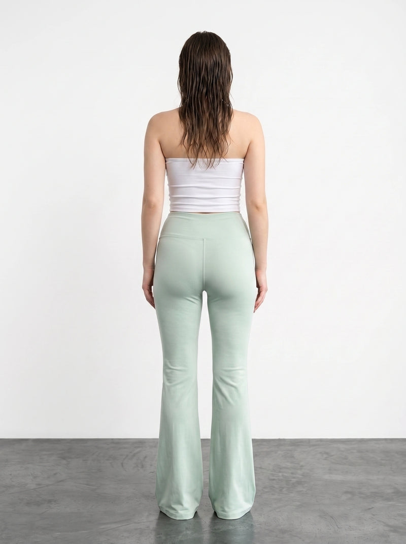 Pista Flared Yoga Pants | Montivo Pakistan