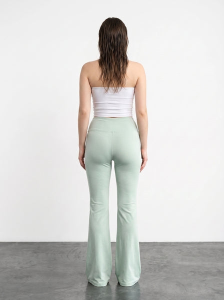 Pista Flared Yoga Pants