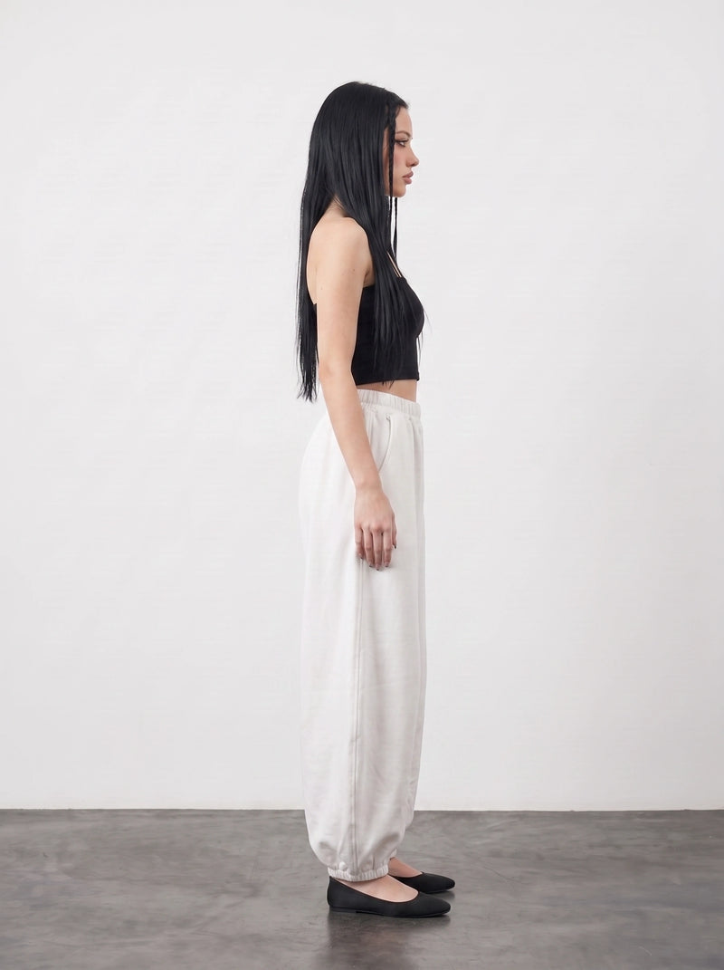 Off-White Seamed Balloon Trousers | Montivo Pakistan
