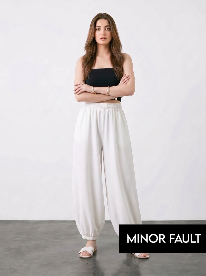 (Minor Fault) Off-White Balloon Fit Trousers | Montivo Pakistan