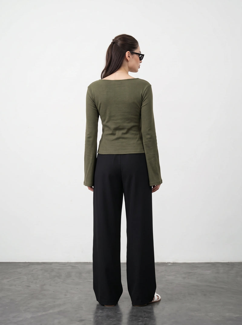 Green Broad Neck Flare Sleeves Top