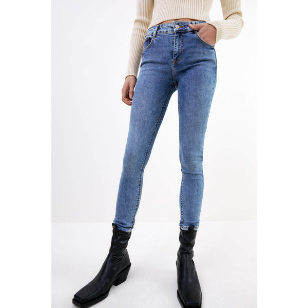 Zara Mid-Rise Blue Jeans | Montivo Pakistan