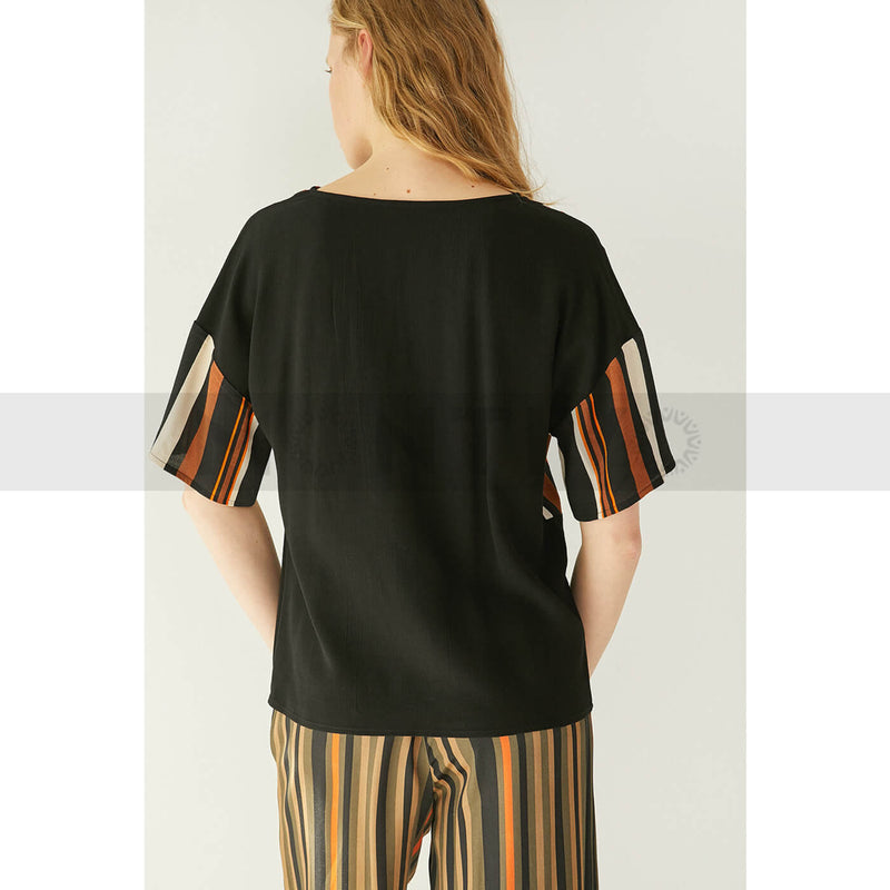 Patterned Lines Women Top | Montivo Pakistan