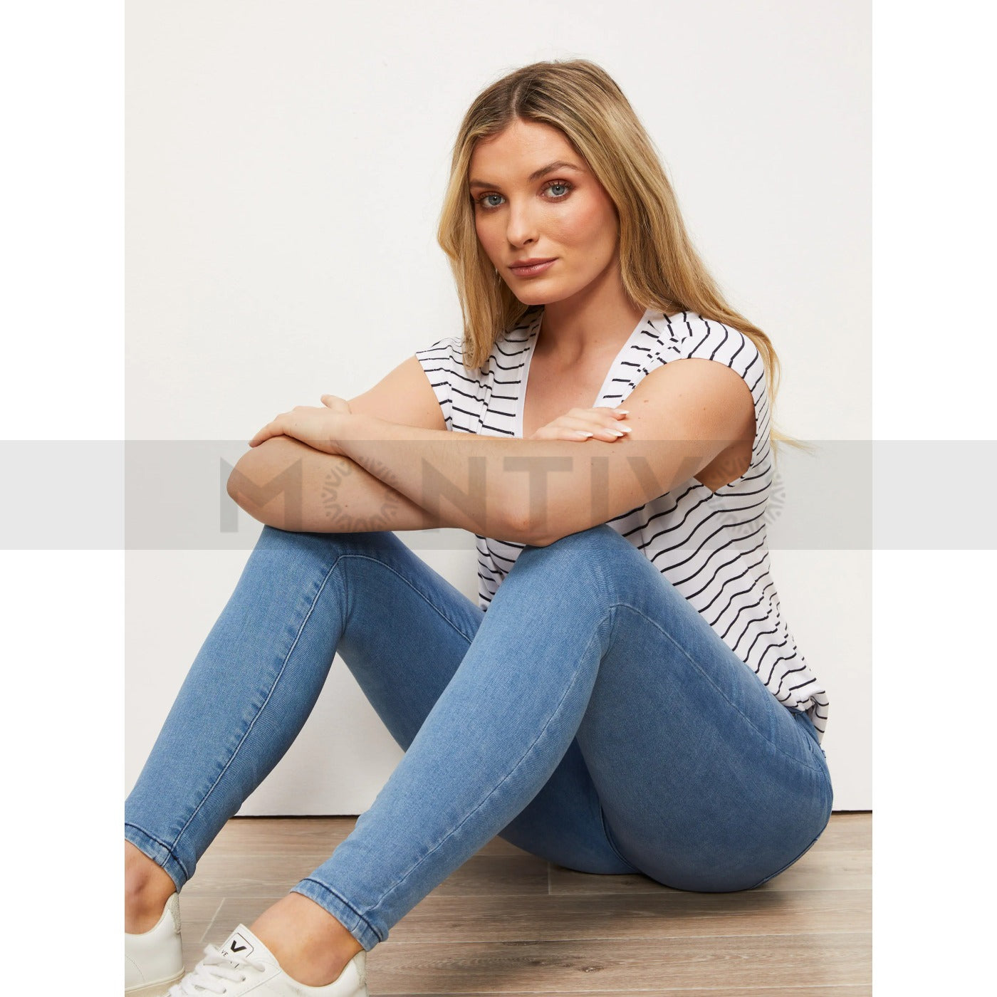 High Rise Skinny Blue Jeans | Montivo Pakistan