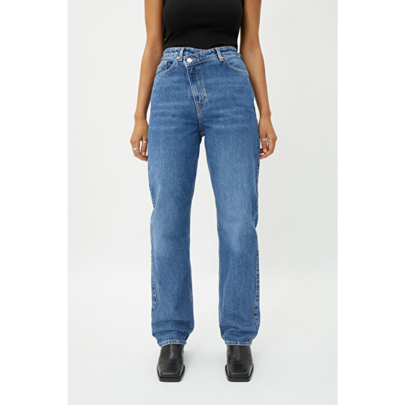 WD Skew High Jeans | Montivo Pakistan