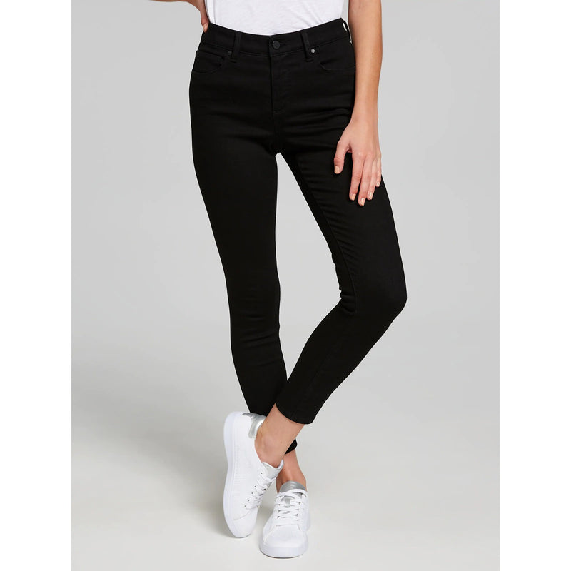 JJ Mid Rise Black Jeans | Montivo Pakistan