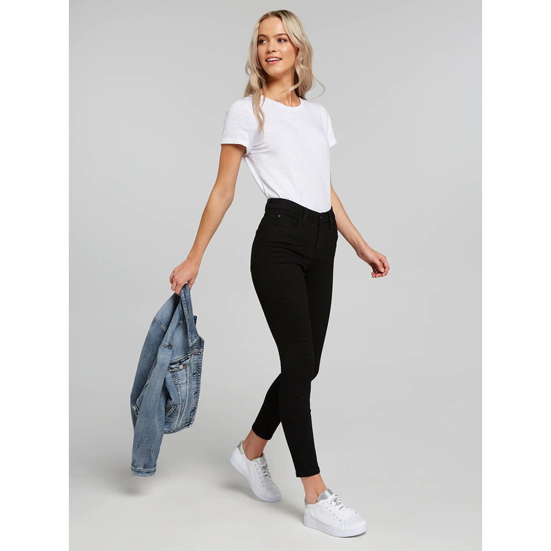 JJ Mid Rise Black Jeans | Montivo Pakistan