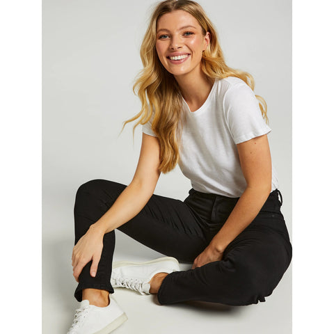 JJ High Rise Black Jeans | Montivo Pakistan