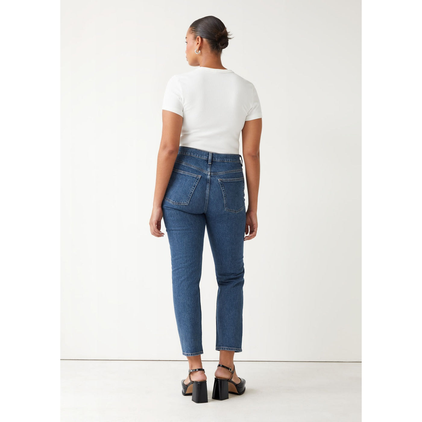 Mom Fit Blue High Jeans | Montivo Pakistan