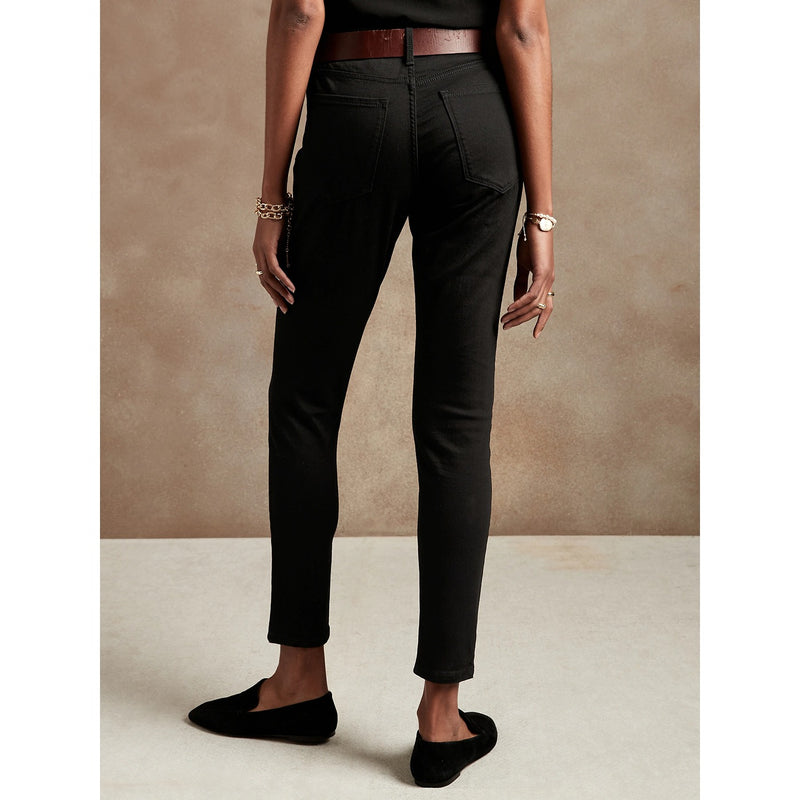 BR Curvy High Rise Black Jeans | Montivo Pakistan
