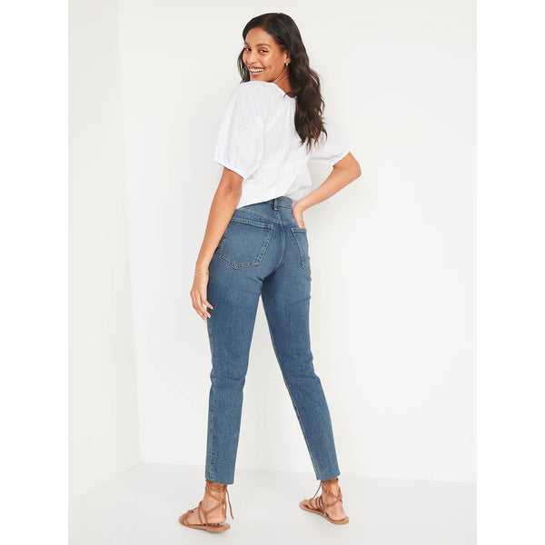 ON Straight Mom High Jeans | Montivo Pakistan