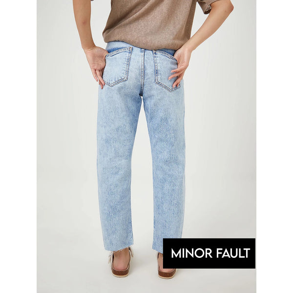 Minor Fault Light Blue Cropped Jeans | Montivo Pakistan