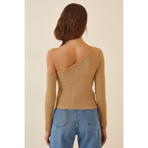 Beige Open Shoulder Ribbed Knitted Blouse | Montivo Pakistan