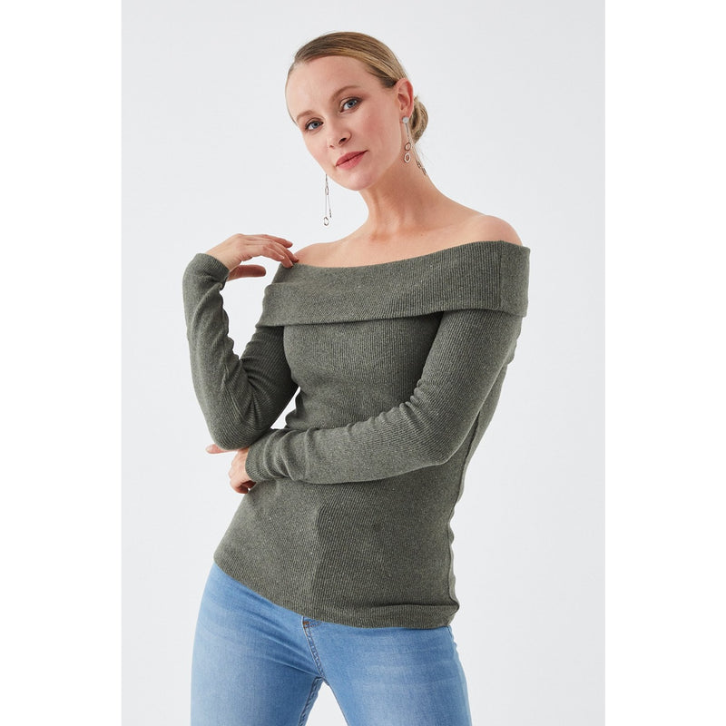 Green Plunging Collar Corduroy Blouse | Montivo Pakistan