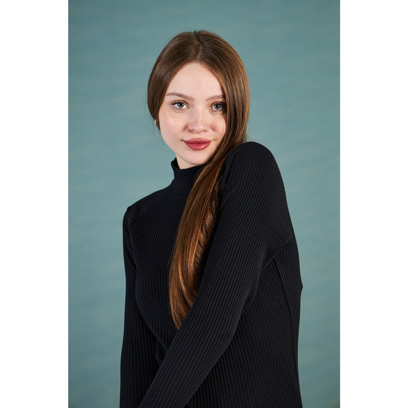 Black Ribbed Long Sweatshirt | Montivo Pakistan