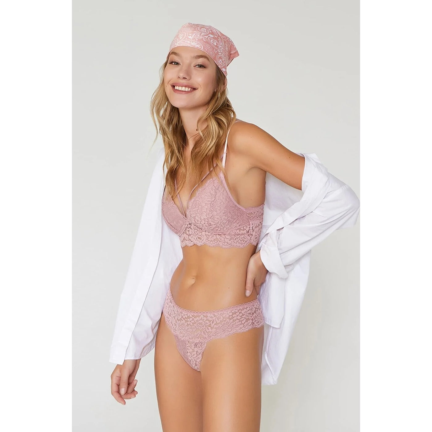 Peach Lace Lingerie Set | Montivo Pakistan