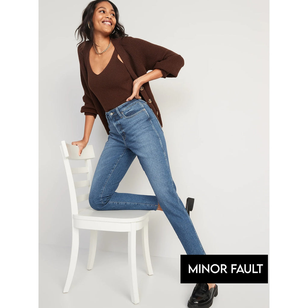 (Minor Fault) High Rise Straight Cut-off Jeans | Montivo Pakistan