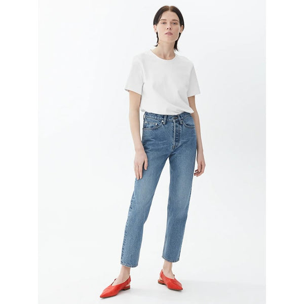 AR Curved Cropped Jeans | Montivo Pakistan