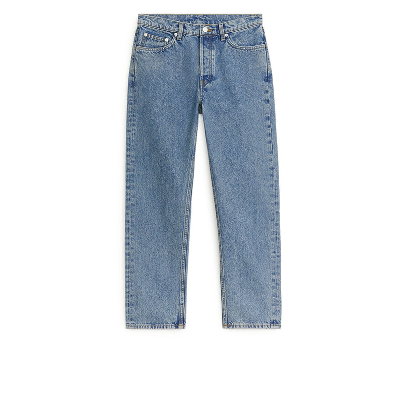 AR Curved Cropped Jeans | Montivo Pakistan